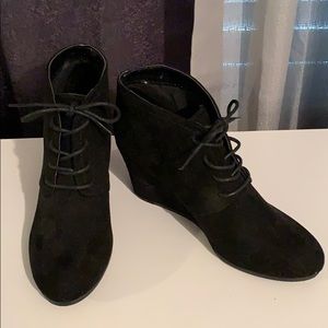 Arizona Black Ankle Boots